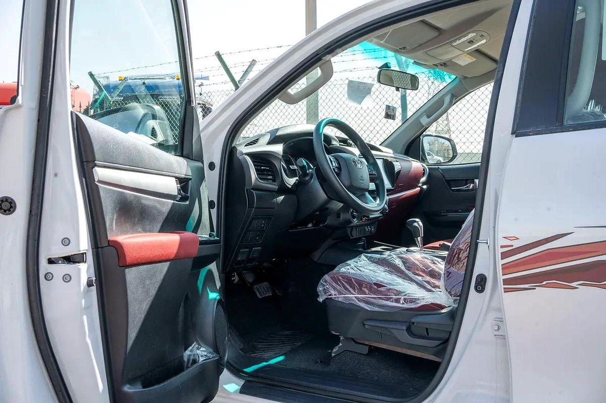2026 Toyota Hilux DC S-GLX 2.7L Petrol AT-10-10