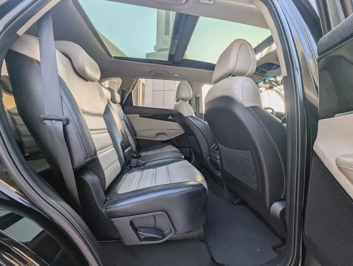 Kia Sorento 2016 | Panoramic Roof | Full Option | V4 2.4L | AWD-7-7
