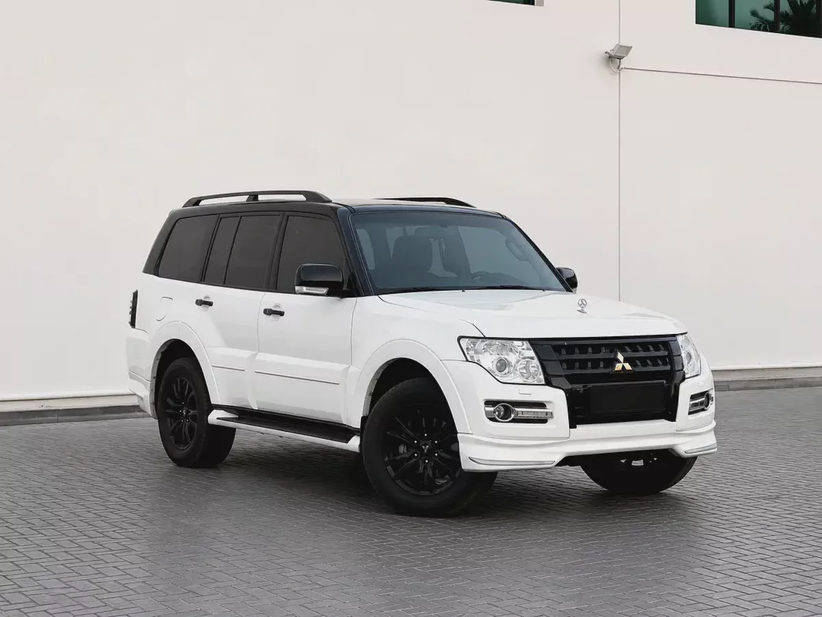 AED 1,116 EMI P.M | MITSUBISHI | PAJERO | SIGNATURE EDITION | 3.5L V6 | ORIGINAL PAINT | GCC | 2020-1-1