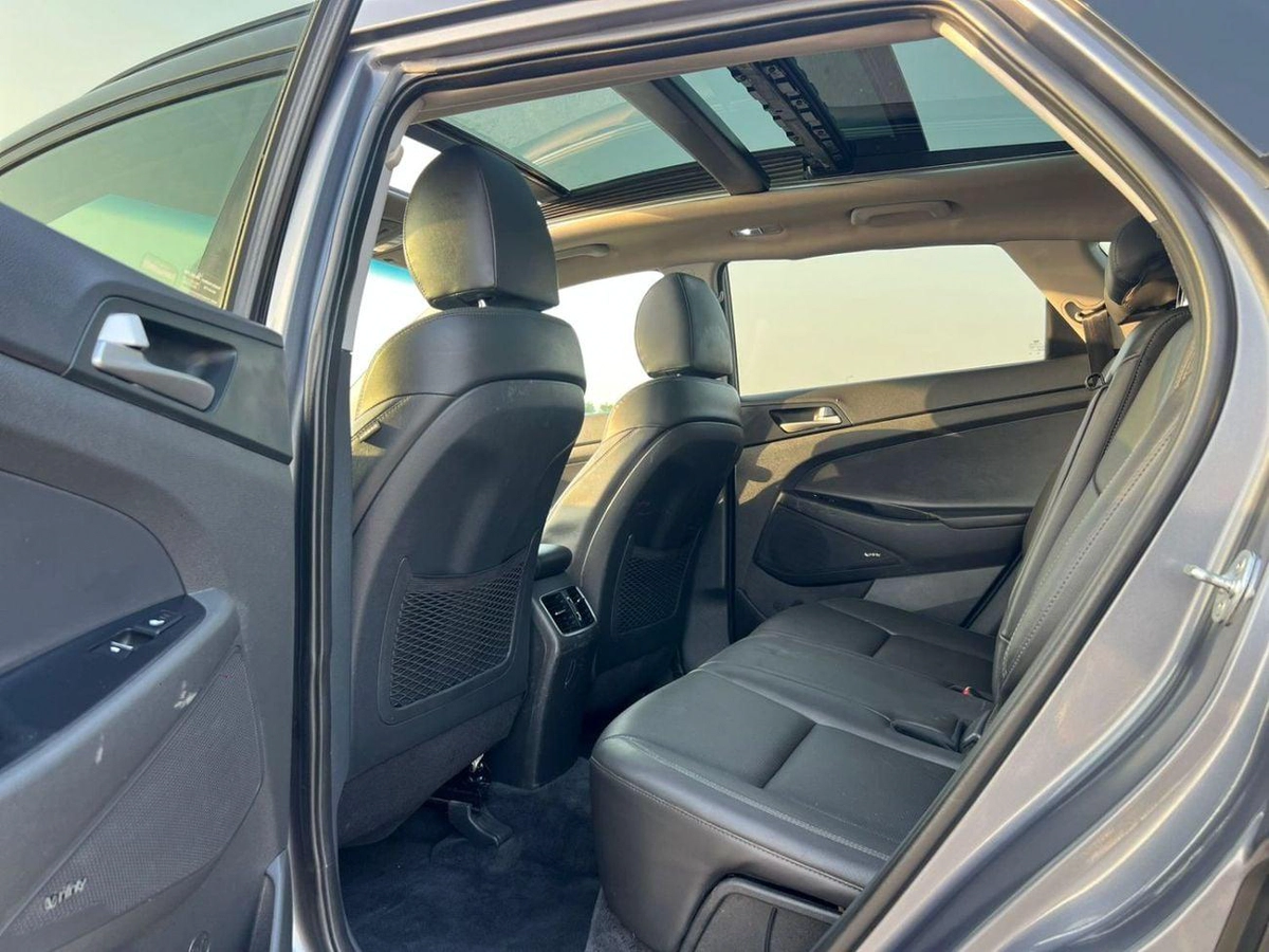Hyundai Tucson GLS 2021 Hyundai Tucson Limited  2.4L V4 - Panoramic View - 360* 5 CAM With Radar & Sensor - AWD 4x4 - L-13-0