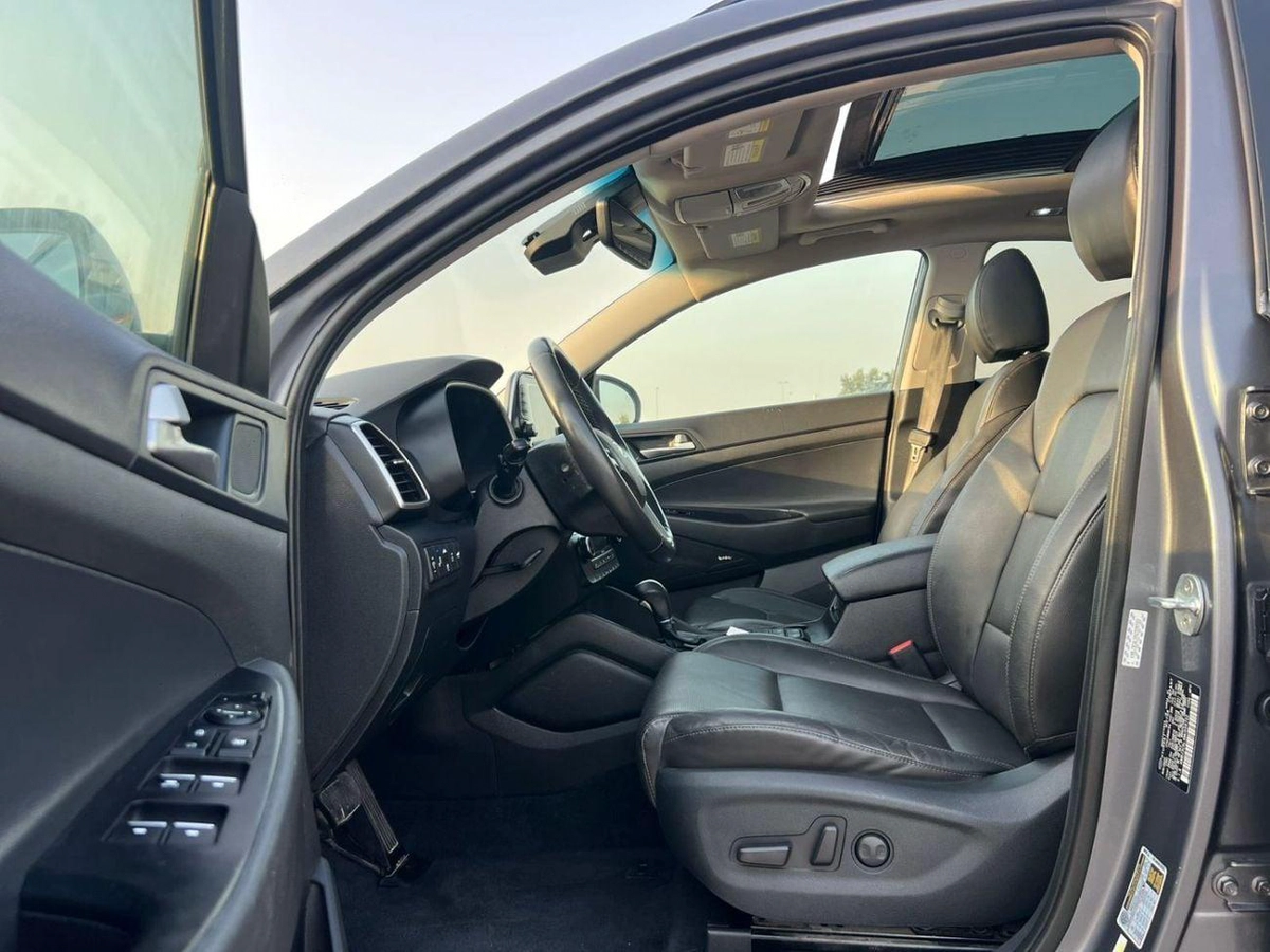 Hyundai Tucson GLS 2021 Hyundai Tucson Limited  2.4L V4 - Panoramic View - 360* 5 CAM With Radar & Sensor - AWD 4x4 - L-18-0