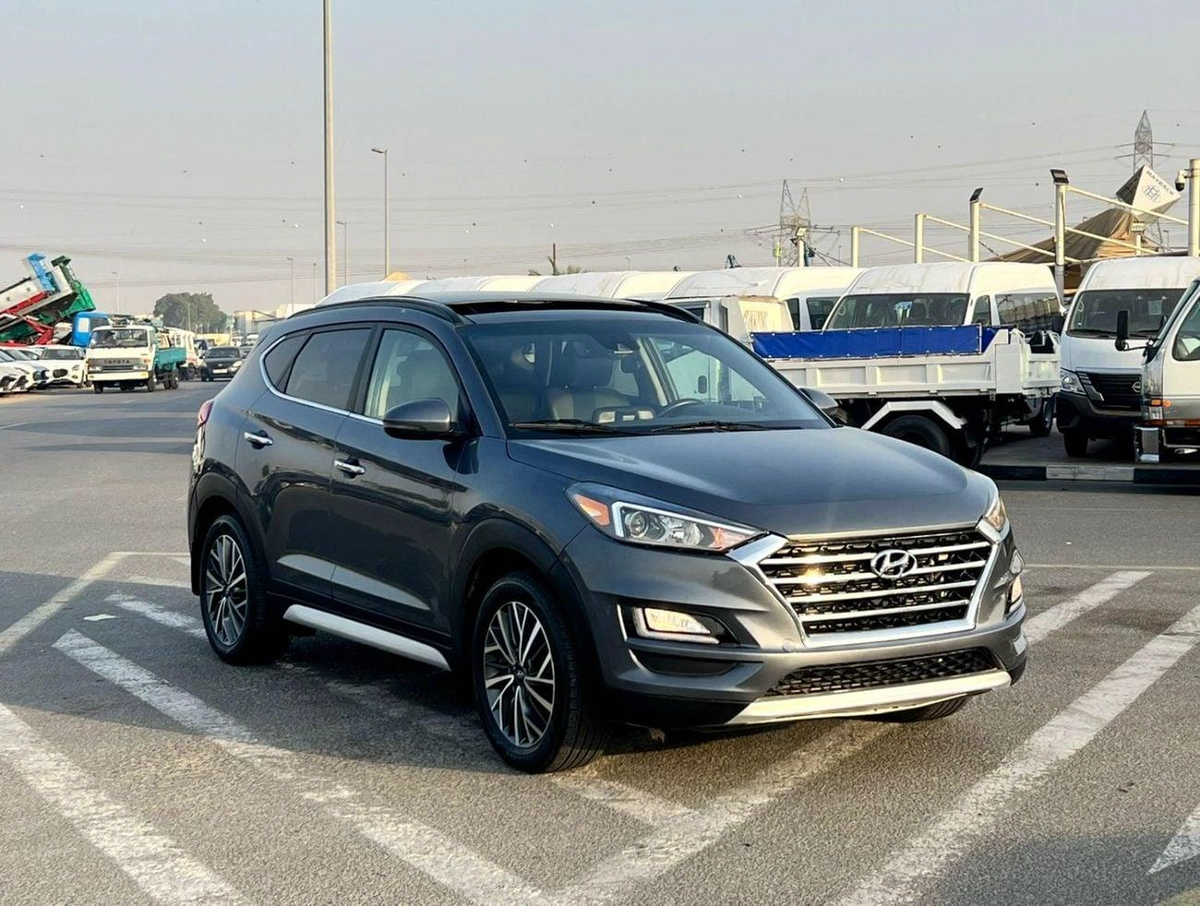 Hyundai Tucson GLS 2021 Hyundai Tucson Limited  2.4L V4 - Panoramic View - 360* 5 CAM With Radar & Sensor - AWD 4x4 - L