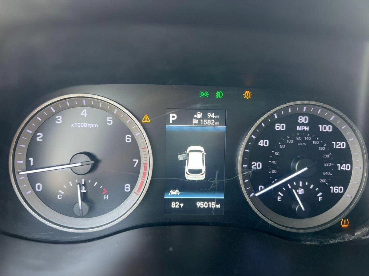Hyundai Tucson GLS 2021 Hyundai Tucson Limited  2.4L V4 - Panoramic View - 360* 5 CAM With Radar & Sensor - AWD 4x4 - L-22-0
