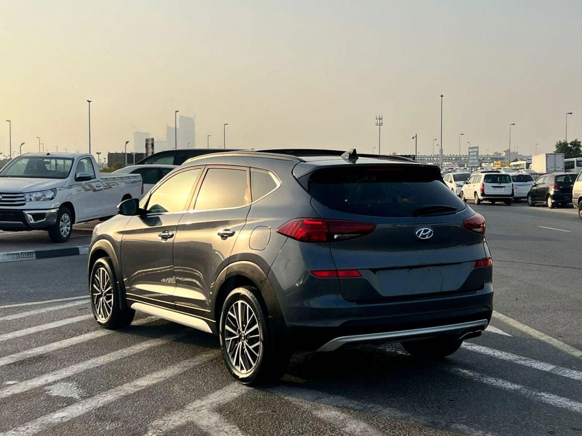 Hyundai Tucson GLS 2021 Hyundai Tucson Limited  2.4L V4 - Panoramic View - 360* 5 CAM With Radar & Sensor - AWD 4x4 - L-5-0