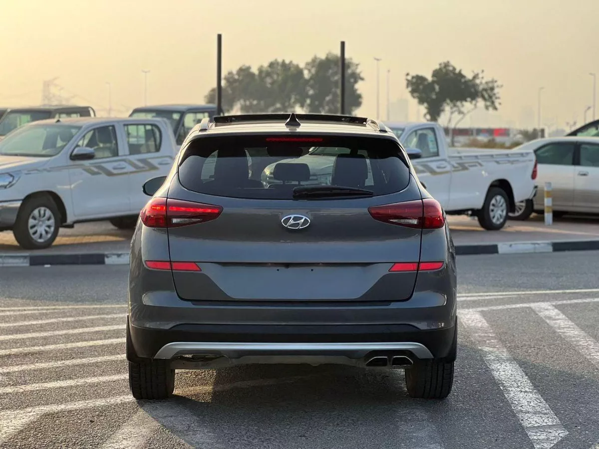 Hyundai Tucson GLS 2021 Hyundai Tucson Limited  2.4L V4 - Panoramic View - 360* 5 CAM With Radar & Sensor - AWD 4x4 - L-6-0