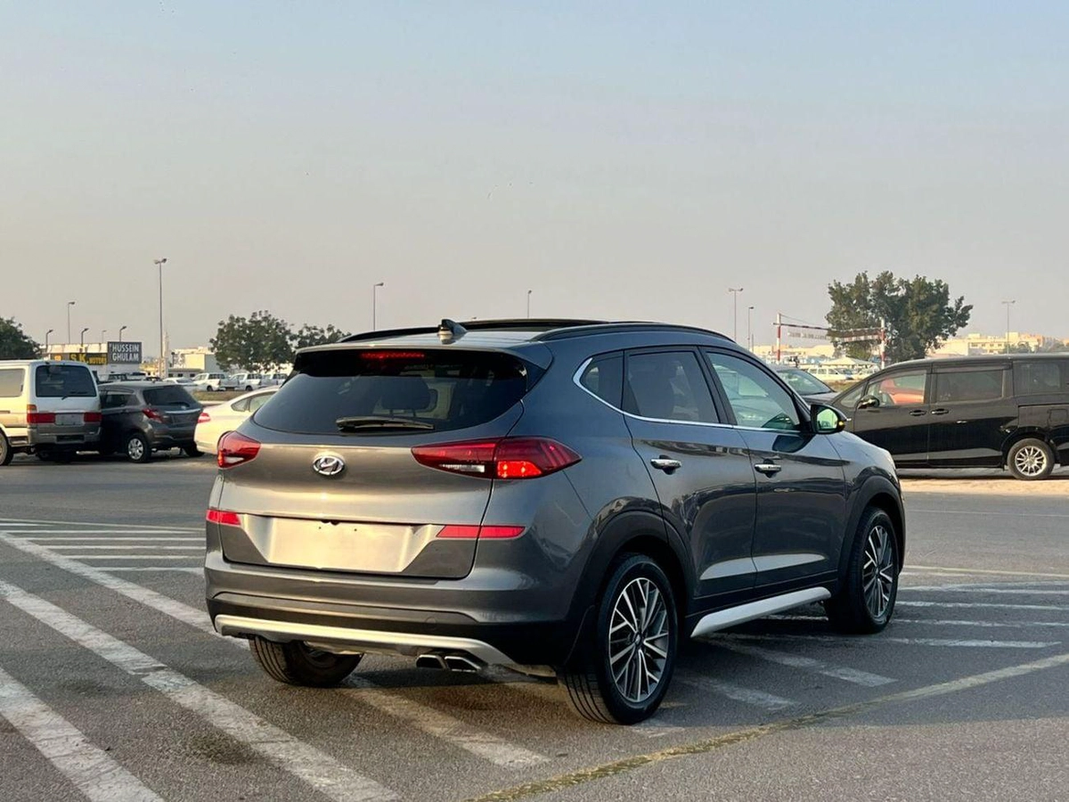 Hyundai Tucson GLS 2021 Hyundai Tucson Limited  2.4L V4 - Panoramic View - 360* 5 CAM With Radar & Sensor - AWD 4x4 - L-8-0