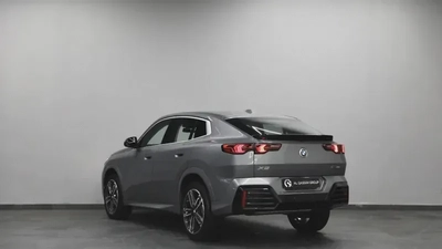 BMW X2 sDrive25i-6