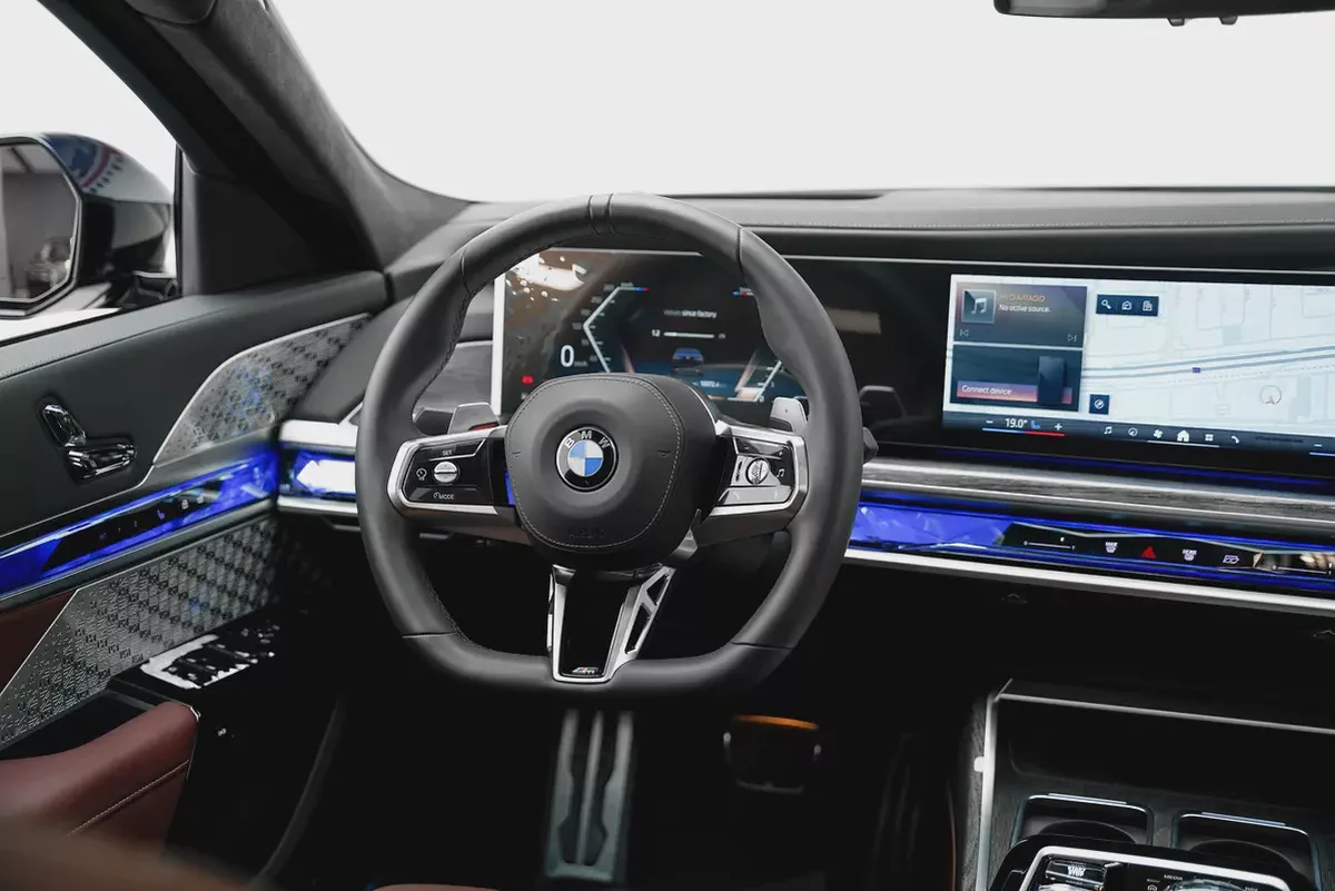 2024 BMW 740I WITH 5 WARRANTY AND SERVICE CONTRACT FROM AGMC-11-11