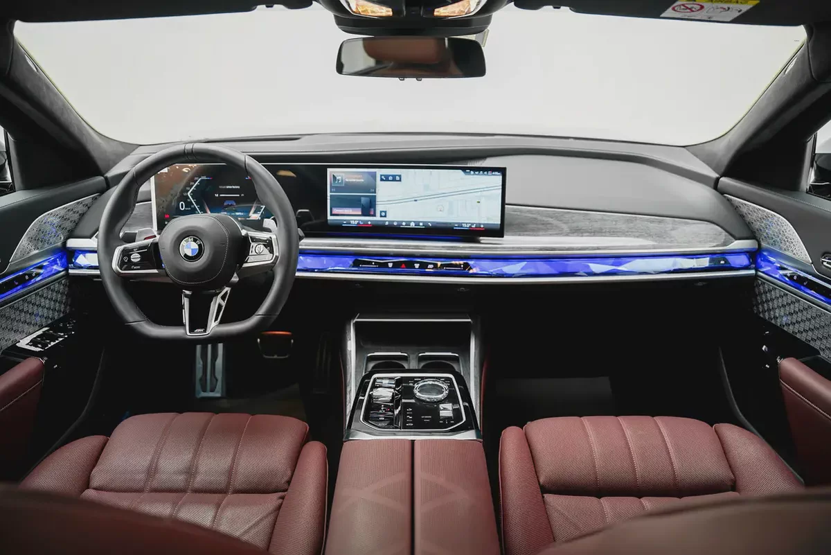 2024 BMW 740I WITH 5 WARRANTY AND SERVICE CONTRACT FROM AGMC-12-12