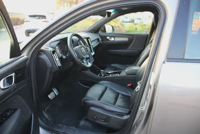 Volvo XC40 T4 R-design 2022, EMI (990x60) Bank finance! Full agency history! Perfect condition!-12