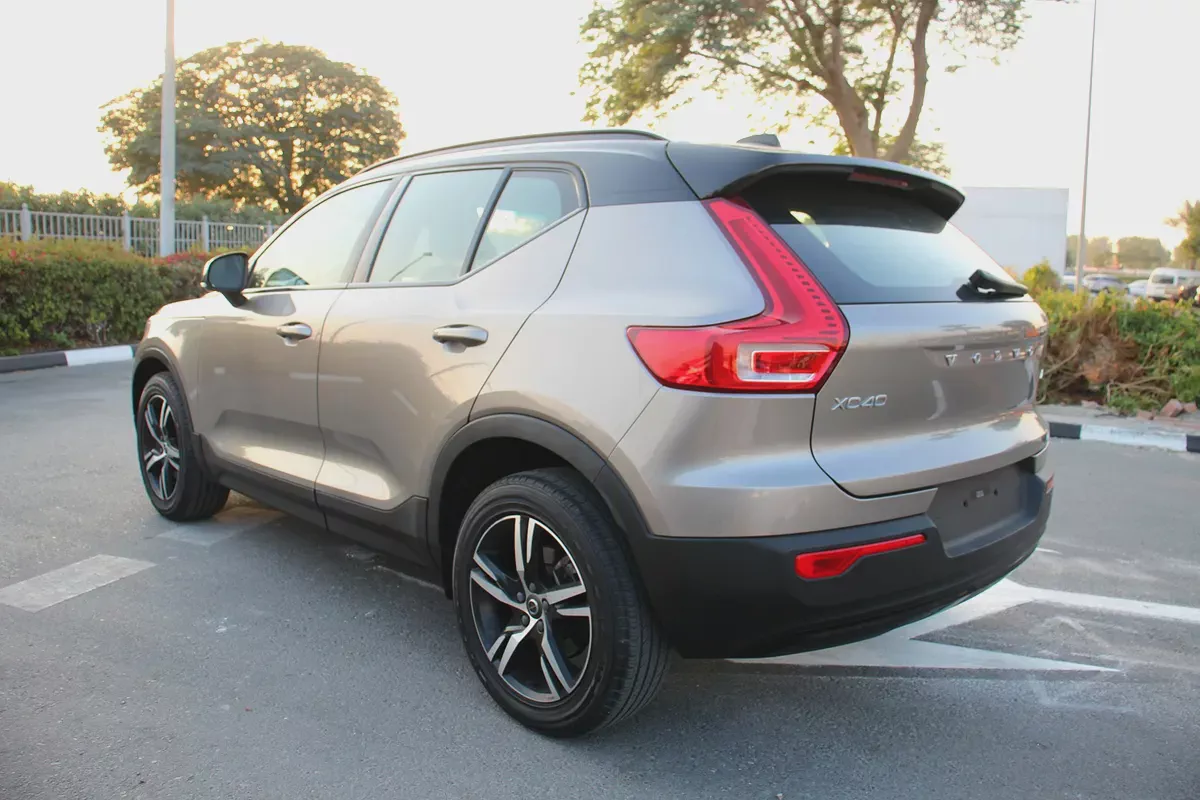 Volvo XC40 T4 R-design 2022, EMI (990x60) Bank finance! Full agency history! Perfect condition!-2-2
