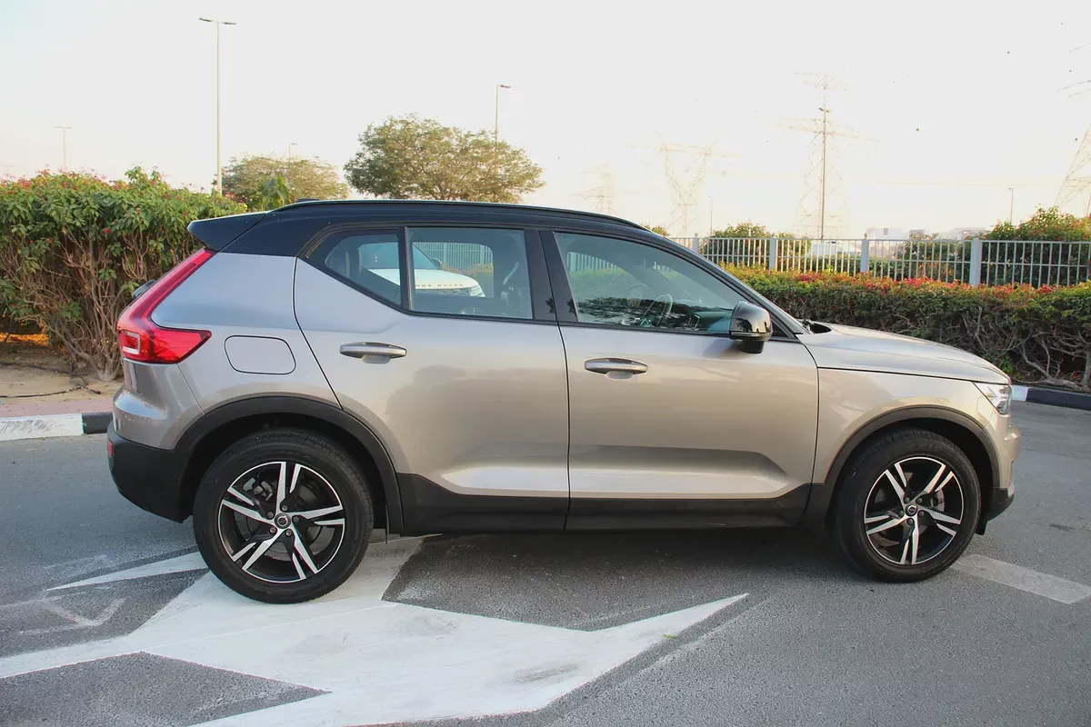 Volvo XC40 T4 R-design 2022, EMI (990x60) Bank finance! Full agency history! Perfect condition!-5-5