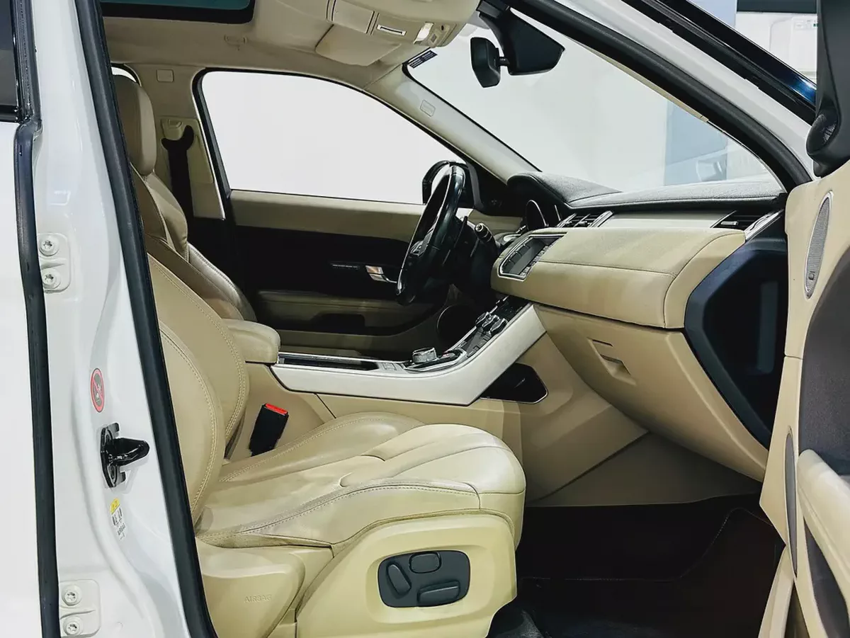 RANGE ROVER EVOQUE 2015 GCC SPECS FULL OPTION WITH ONE YEAR WARRANTY-17-17