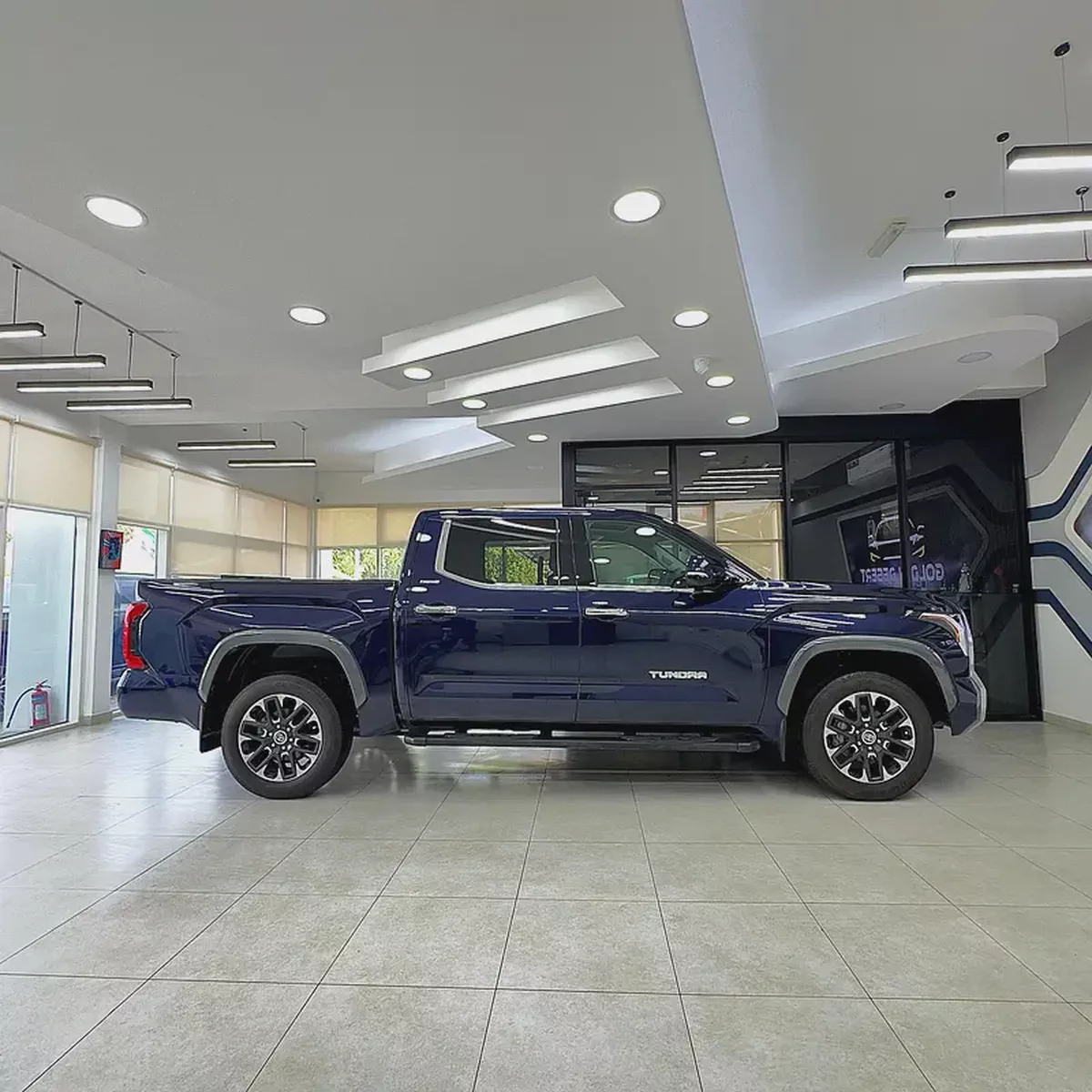 2023 Toyota Tundra Limited-3-3