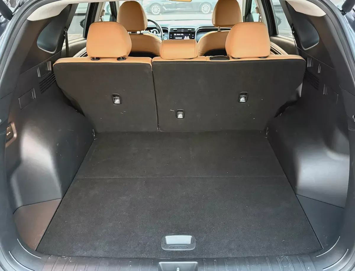 HYUNDAI - TUCSON - SEL - V4 - 2,5L - ALL WHEEL DRIVE - FULL OPTIONS - AMERICAN SPECS VERY GOOD CONDI-14-14