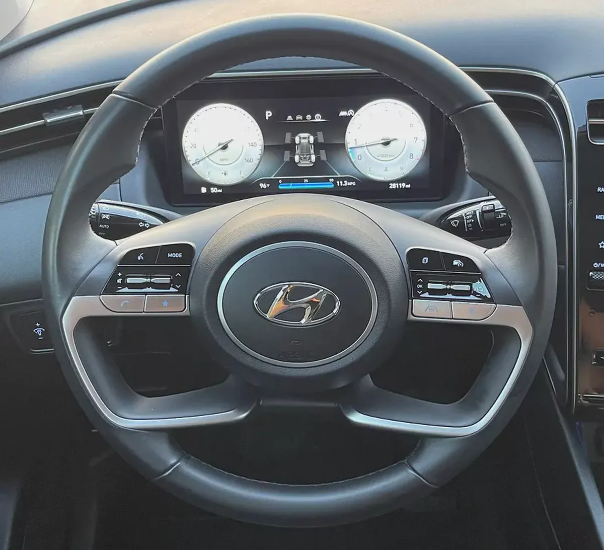 HYUNDAI - TUCSON - SEL - V4 - 2,5L - ALL WHEEL DRIVE - FULL OPTIONS - AMERICAN SPECS VERY GOOD CONDI-7-7