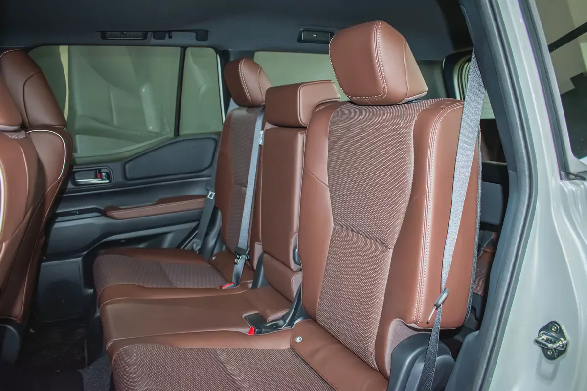 2024 Toyota Prado GXL First Edition - GCC Specs - Brand New - Alfuttaim Warranty-13-13