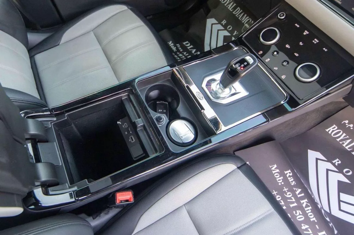 Land Rover Range Rover Evoque P200 R-Dynamic 2.0L Land Rover Range Rover Evoque 2021 GCC specs-11-0