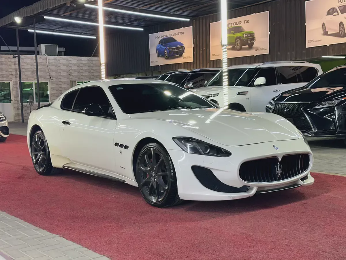 مازيراتي جران توريزمو سبورت 2014 خليجي | محرك V8 سعة 4.7 لتر | داخلية كاربون | مقاعد جلد رياضية | دف-2-2