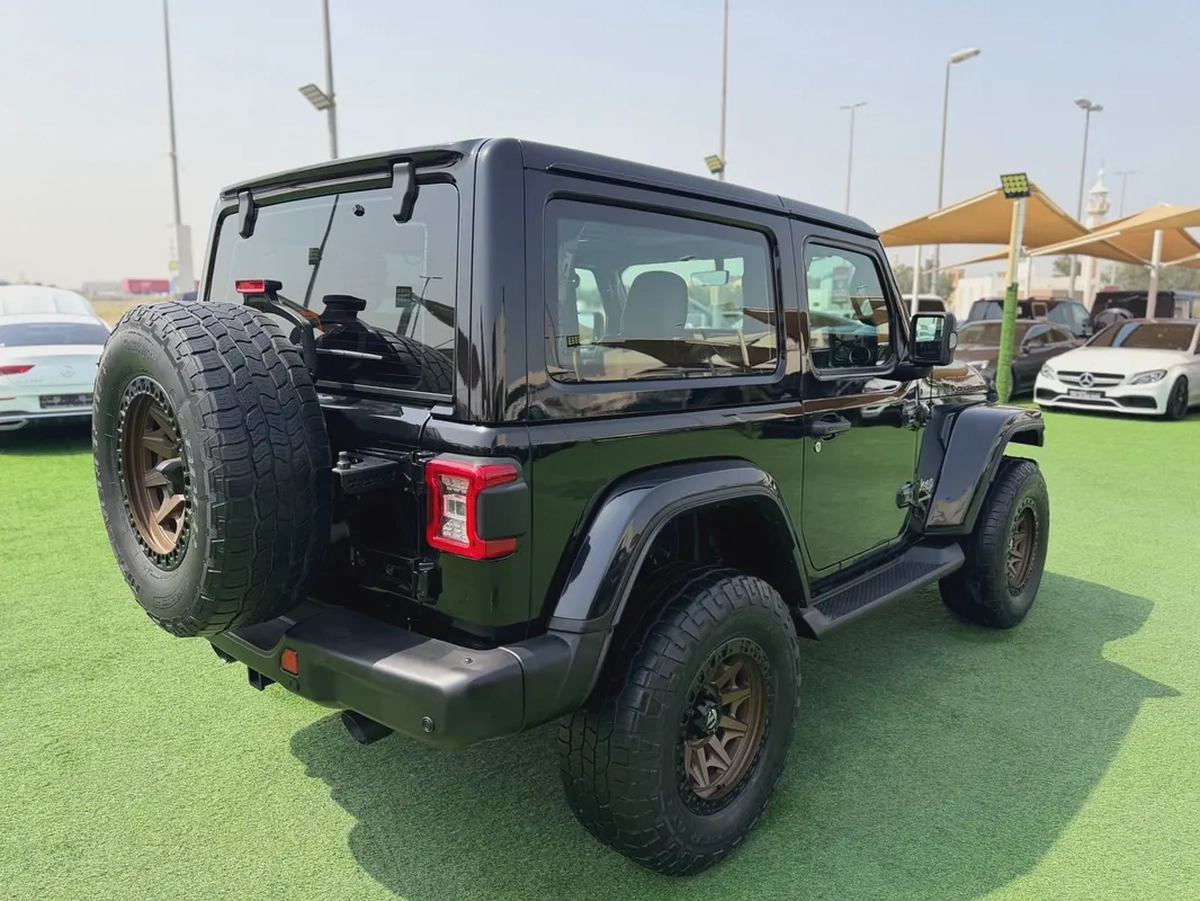 (2020) JEEP WRANGLER //SAHARA// GCC FULL OPTION -EXCELLENT CONDITION--4-4