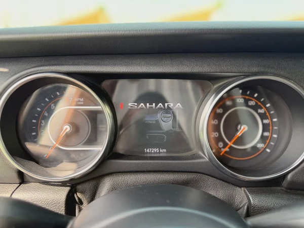 (2020) JEEP WRANGLER //SAHARA// GCC FULL OPTION -EXCELLENT CONDITION-