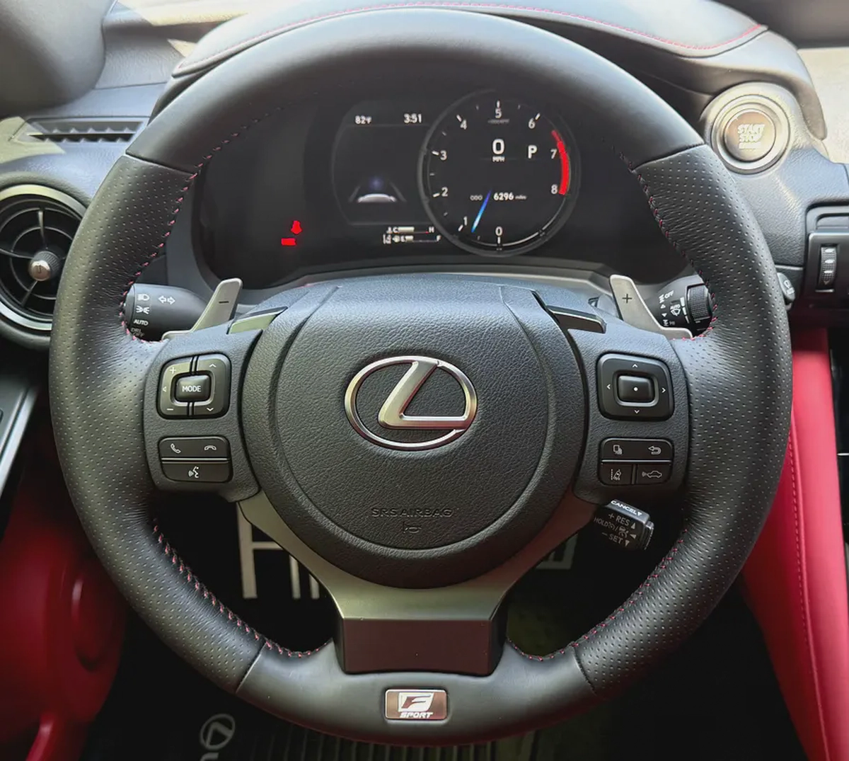 LEXUS - IS350 - F SPORT - 2025 - V6 - 3,5L - AMERICAN SPECS VERY GOOD CONDITION