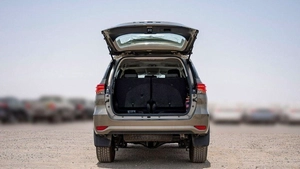 Toyota Fortuner 2.4D AT 4X4 MY2025 – BRONZE