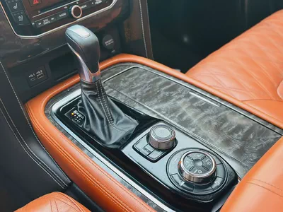 Nissan Patrol 2020 LE Platinum V8 - Pristine Condition-12