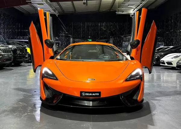 McLaren Warranty 02/2027 | McLaren Service Contract 02/2028 | Full Service History