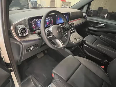 !! 2026!! Mercedes-Benz | V-Class | V 300 | GCC | Luxury Passenger Van-9