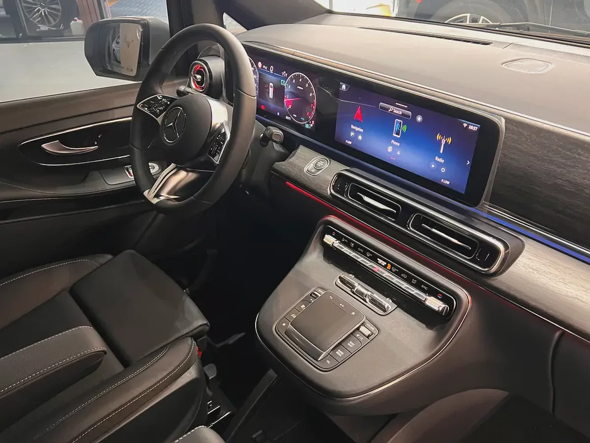 !! 2026!! Mercedes-Benz | V-Class | V 300 | GCC | Luxury Passenger Van-11-11