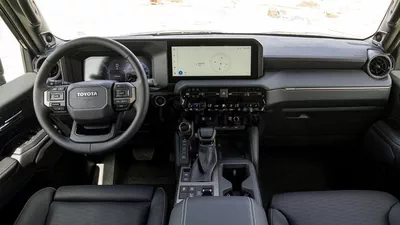 Toyota Prado VXR Toyota Prado 2.4L Turbo Petrol Luxury A/T-4