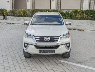 TOYOTA FORTUNER 2020 GXR V6 4.0L GCC IN EXCELLENT CONDITION-17