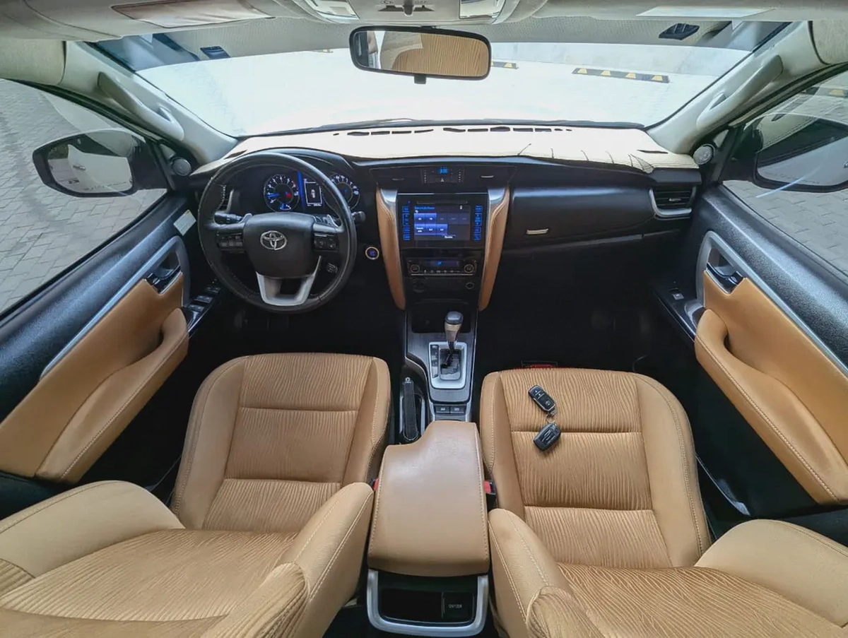 TOYOTA FORTUNER 2020 GXR V6 4.0L GCC IN EXCELLENT CONDITION-2-2