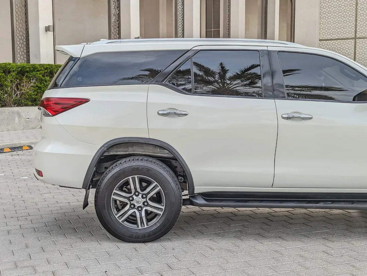 TOYOTA FORTUNER 2020 GXR V6 4.0L GCC IN EXCELLENT CONDITION-11-11