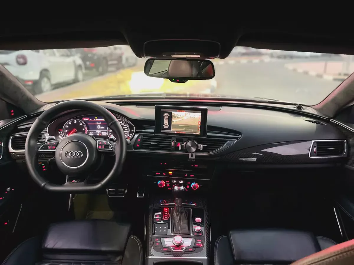 2017 Audi RS7 GCC Specs | 4.0L Twin-Turbo V8 |  AWD-8-8