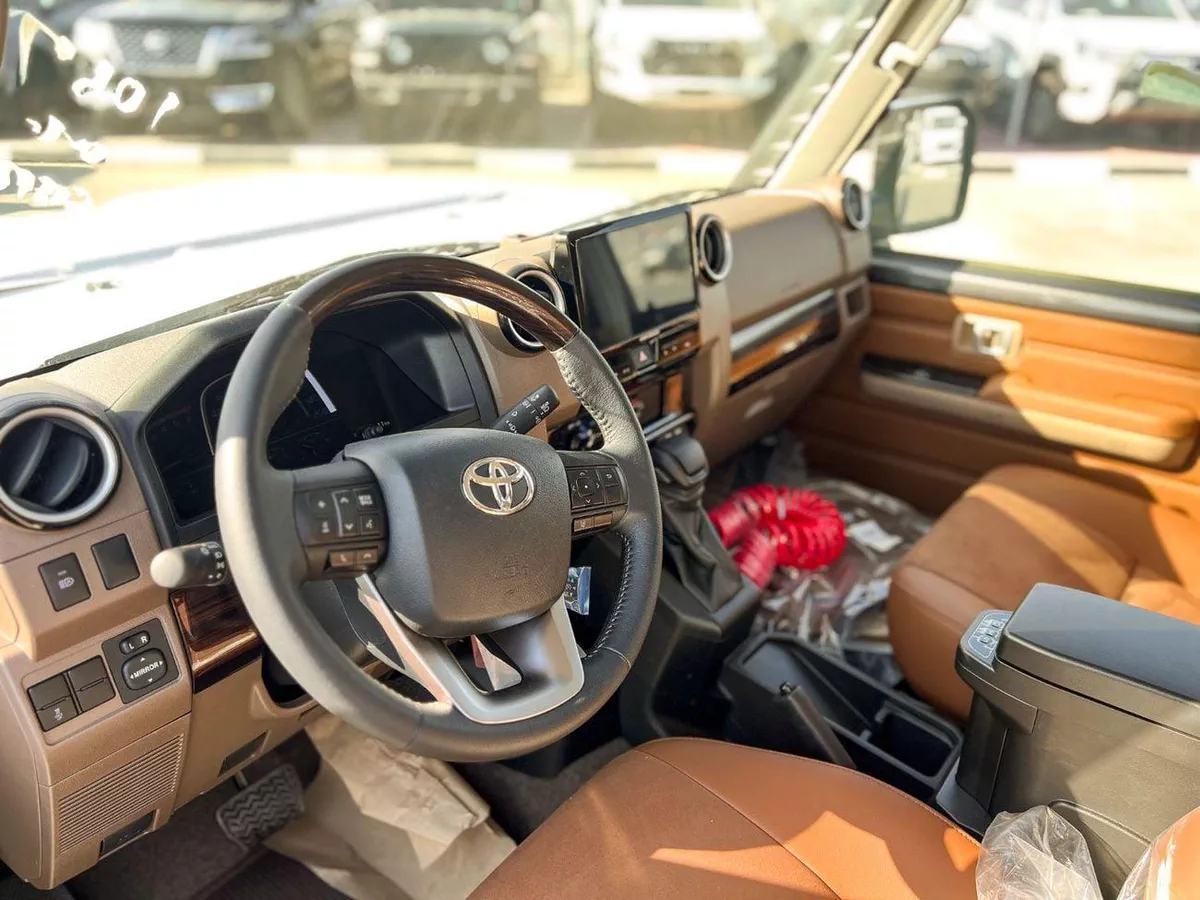 Toyota Land Cruiser 70  EXPORT ONLY - Toyota LC76 2.8L 4WD FULL OPTION-19-0