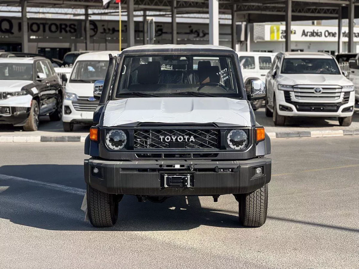 Toyota Land Cruiser 70  EXPORT ONLY - Toyota LC76 2.8L 4WD FULL OPTION-1-0