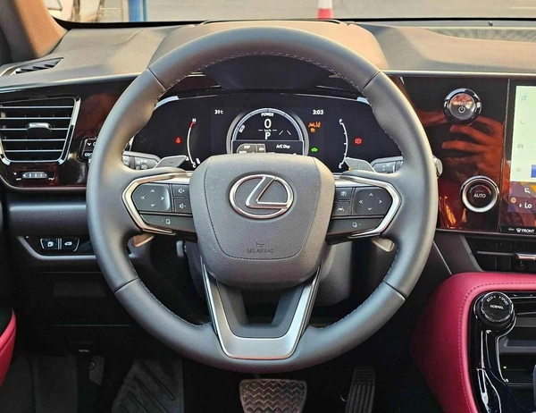 Lexus NX 350h HEV HYBRID LUXURY / 2.5L PETROL V4 / RADAR / PANORAMIC ROOF / AWD (CODE # NXP3HEV)