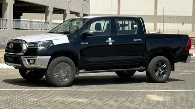Toyota Hilux SGLX Hilux full option  petrol 2.7L  V4  black colour-1