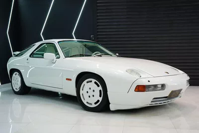 Porsche 928 S4-13