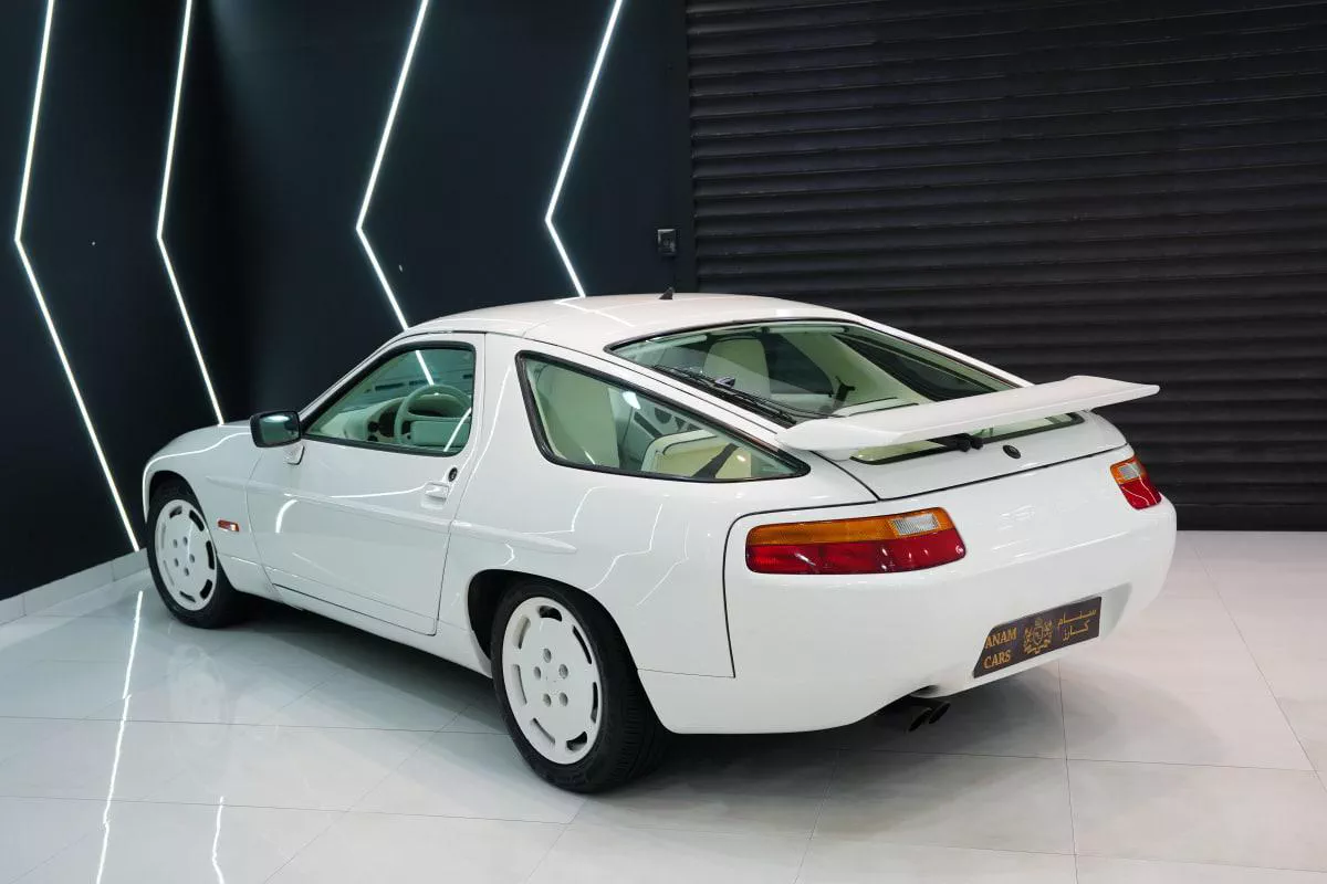 Porsche 928 S4-15-15
