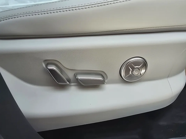BYD Leopard Titanium 7 4WD Ultra 2025 - GCC/UAE - Chinese Specs