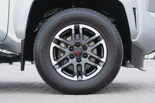 Toyota Tacoma 2024 SR5 Double Cab