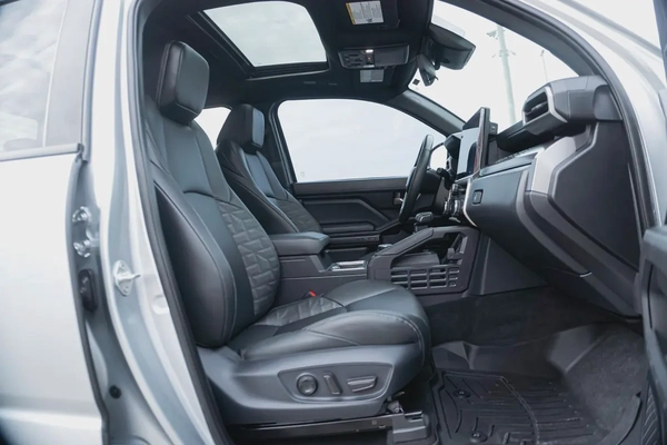 Toyota Tacoma 2024 SR5 Double Cab