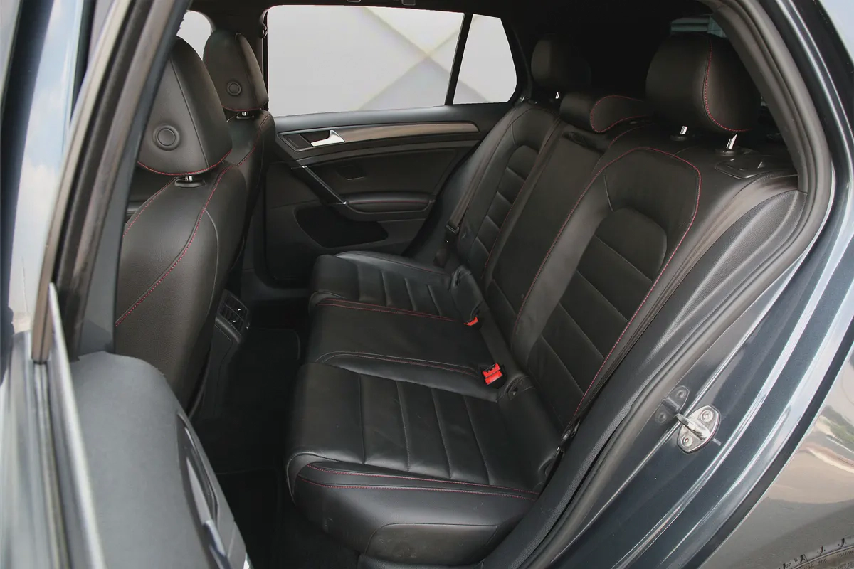 VOLKSWAGEN GOLF GTI - 2020 - FULLY LOADED - AMAZING CONDITION-18-18