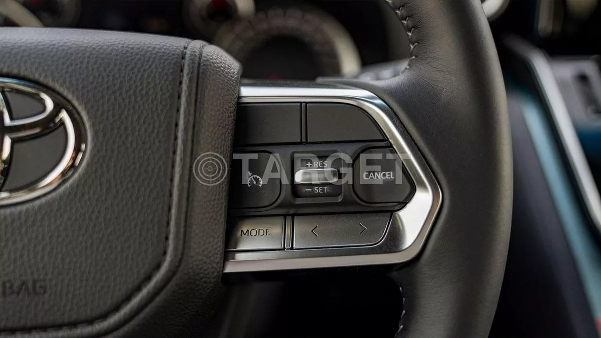 Toyota Land Cruiser GXR3 3.3L-6-0