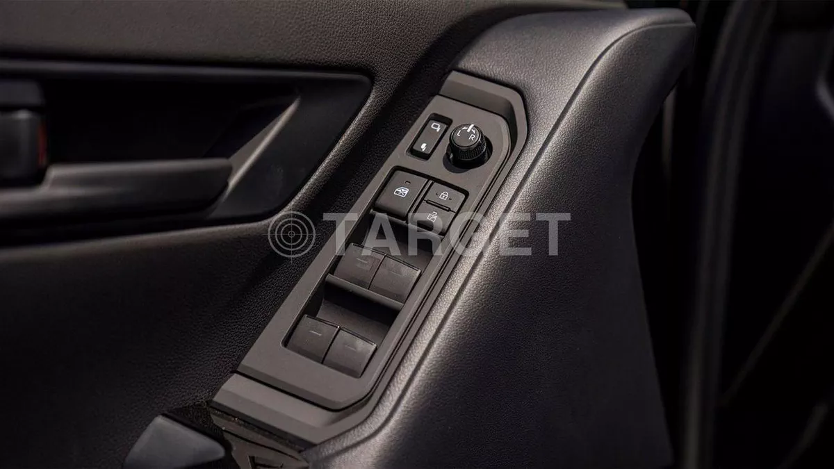 Toyota Land Cruiser GXR3 3.3L-7-0