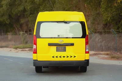 High Roof | Manual | Freezer Van | GCC Specs | Ref#T03388-5