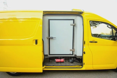 High Roof | Manual | Freezer Van | GCC Specs | Ref#T03388-7